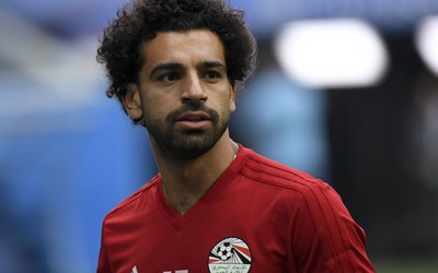 龙珠电竞-亚马尔带球突破如入无人之境