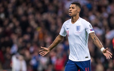 龙珠电竞动态-吕迪格这进球后滑跪激情